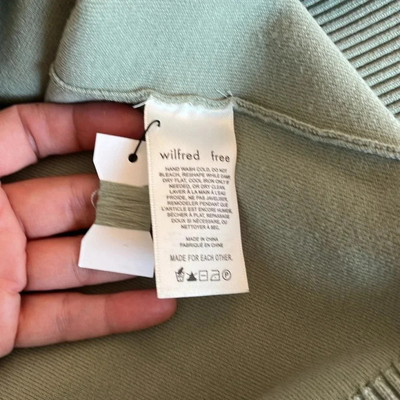 Wilfred Free
Souvenir Sweater Green size 3/L. Loungewear casual effortless wear. - Picture 5 of 11